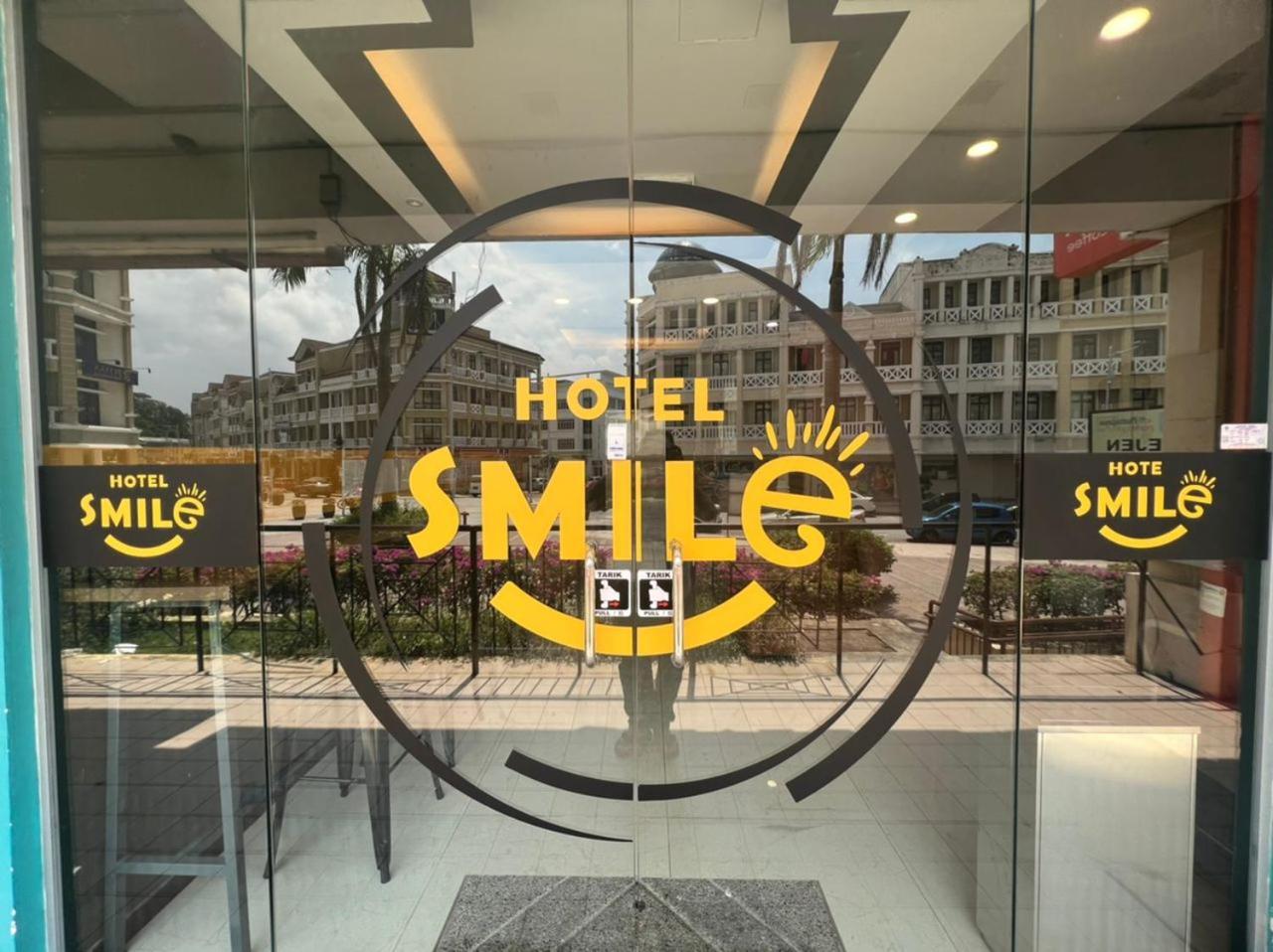 Smile Hotel Putrajaya Exteriör bild